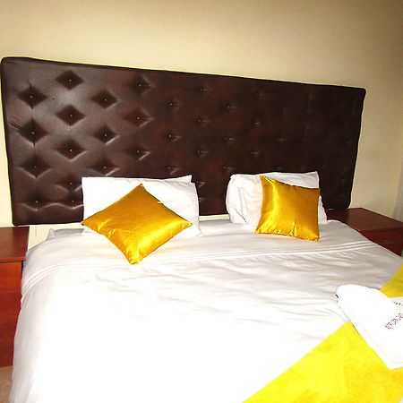 African Cave Lodge Hammanskraal Exterior foto