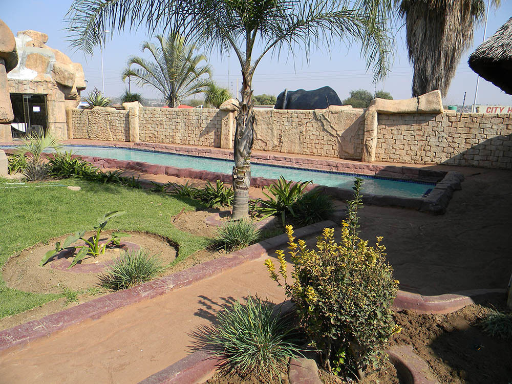 African Cave Lodge Hammanskraal Exterior foto